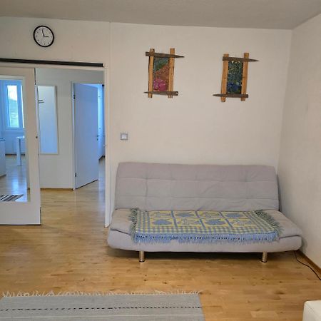 Avara Ja Kodikas Huoneisto Parvekkeella Heinola Exterior photo
