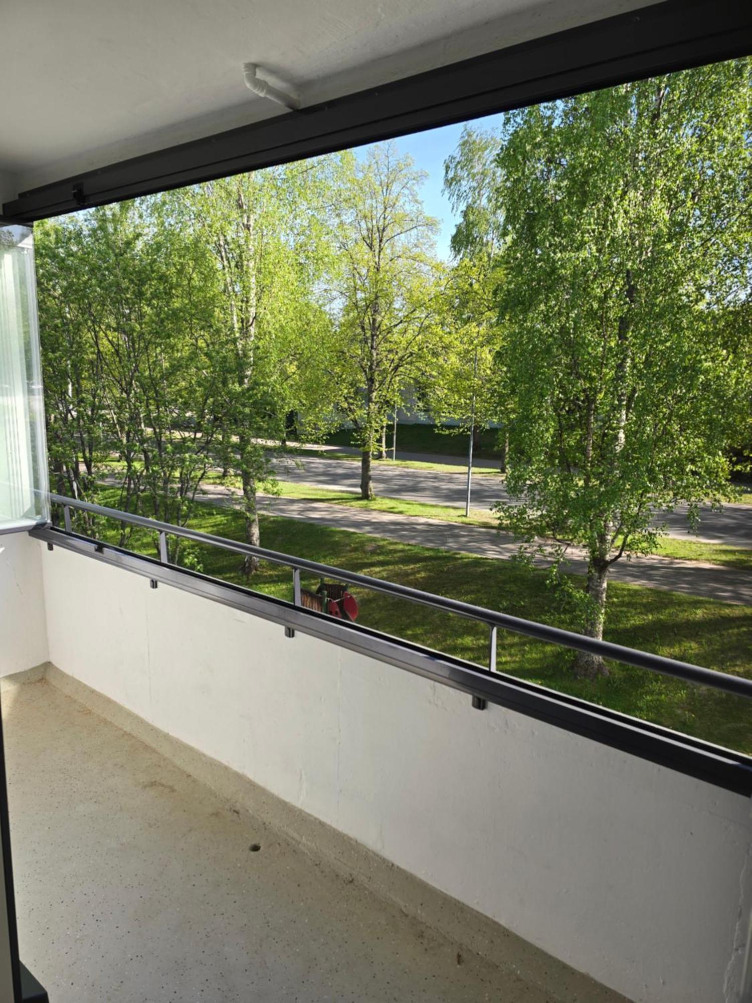 Avara Ja Kodikas Huoneisto Parvekkeella Heinola Exterior photo